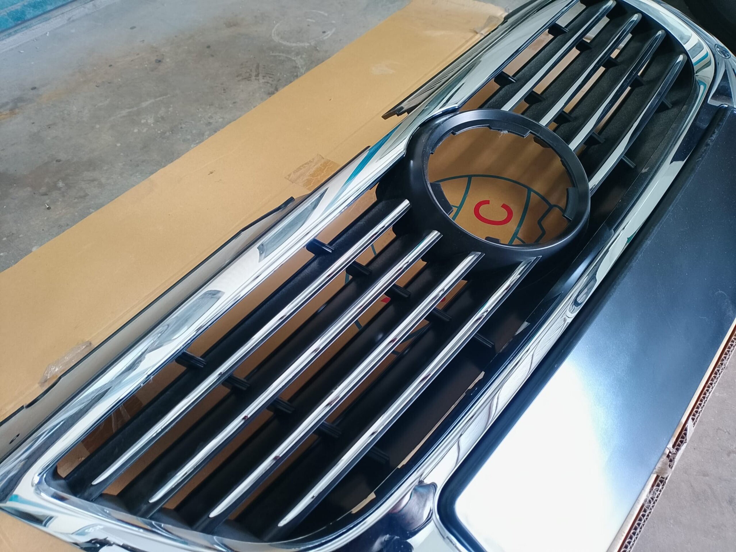 Rejilla con moldura cromada,sin sensores VW Passat B6(05-) - 4